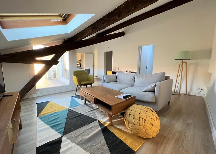 La Dolce Nimoise Terrasse 100 M Des Arenes *